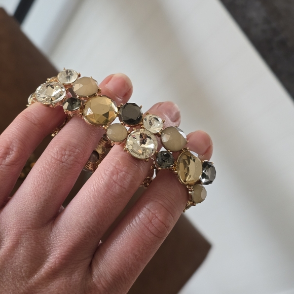 Neutral With Flare Bundle - Picture 4 of 11